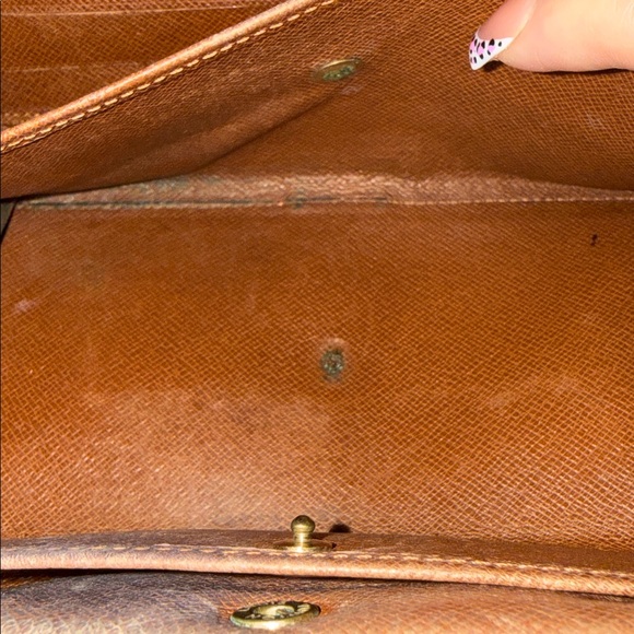 Louis Vuitton (Rehab)Classic Brown Monogram Wallet - Picture 4 of 7